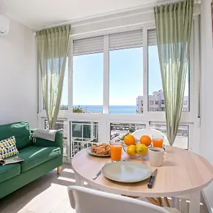 estudio-renovado-con-vista-al-mar.hotelsinnerja.org/